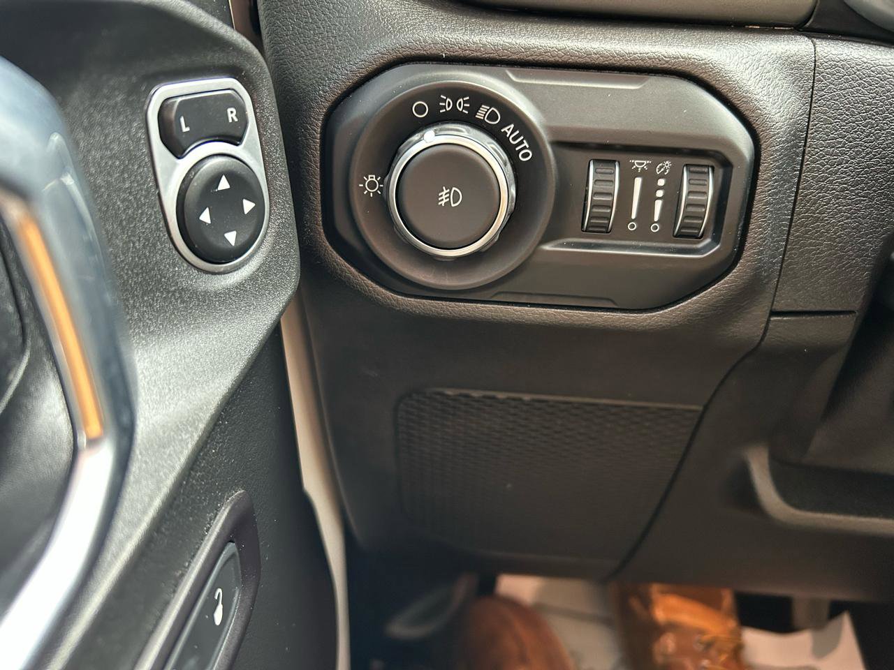 Used 2019 Jeep Wrangler Unlimited Sport S image 26