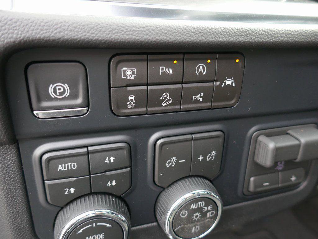 New 2026 Chevrolet Tahoe Premier image 16