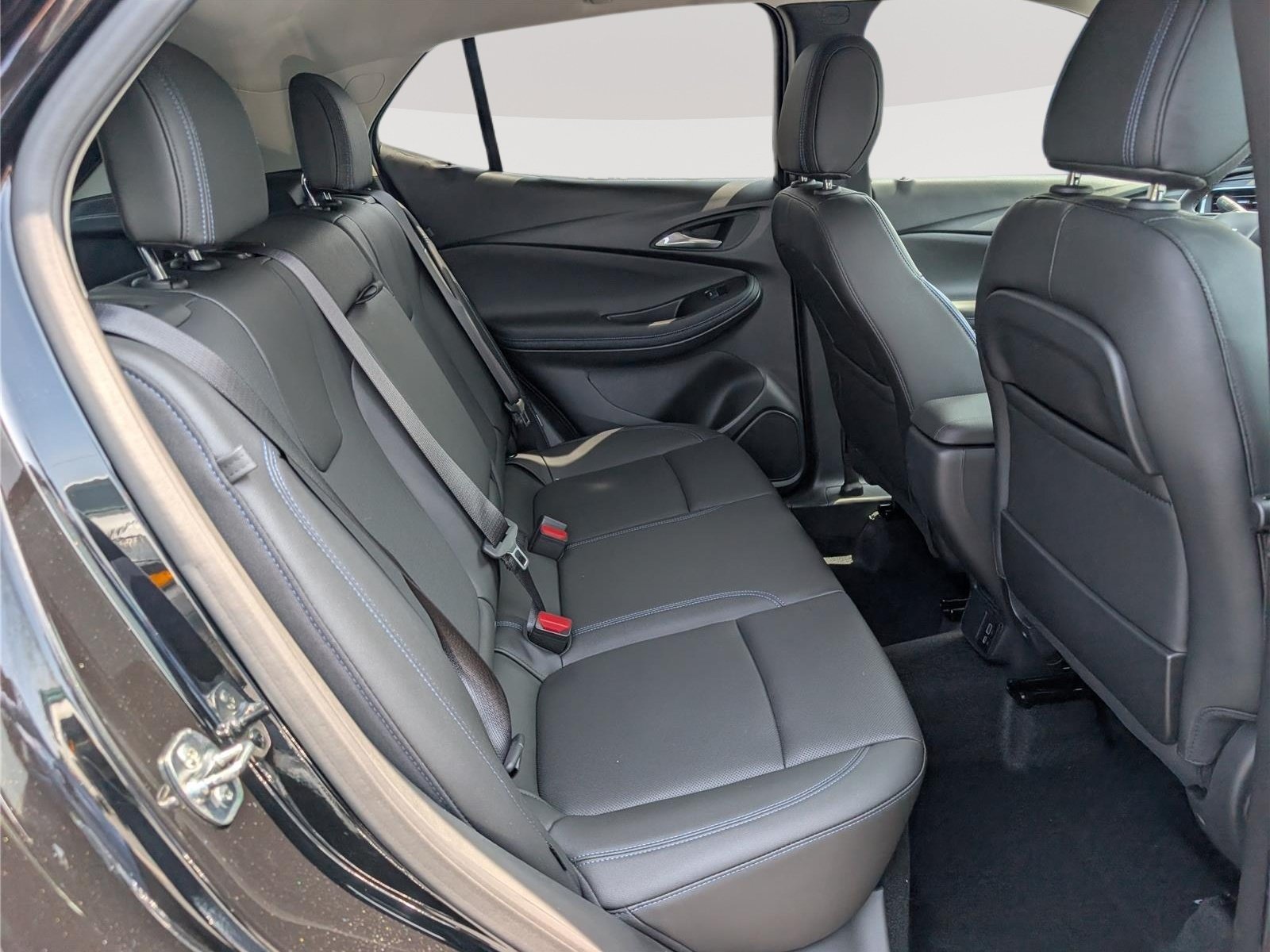New 2026 Buick Encore GX Sport Touring w/ Advanced Technology Package AWD/4WD image 9