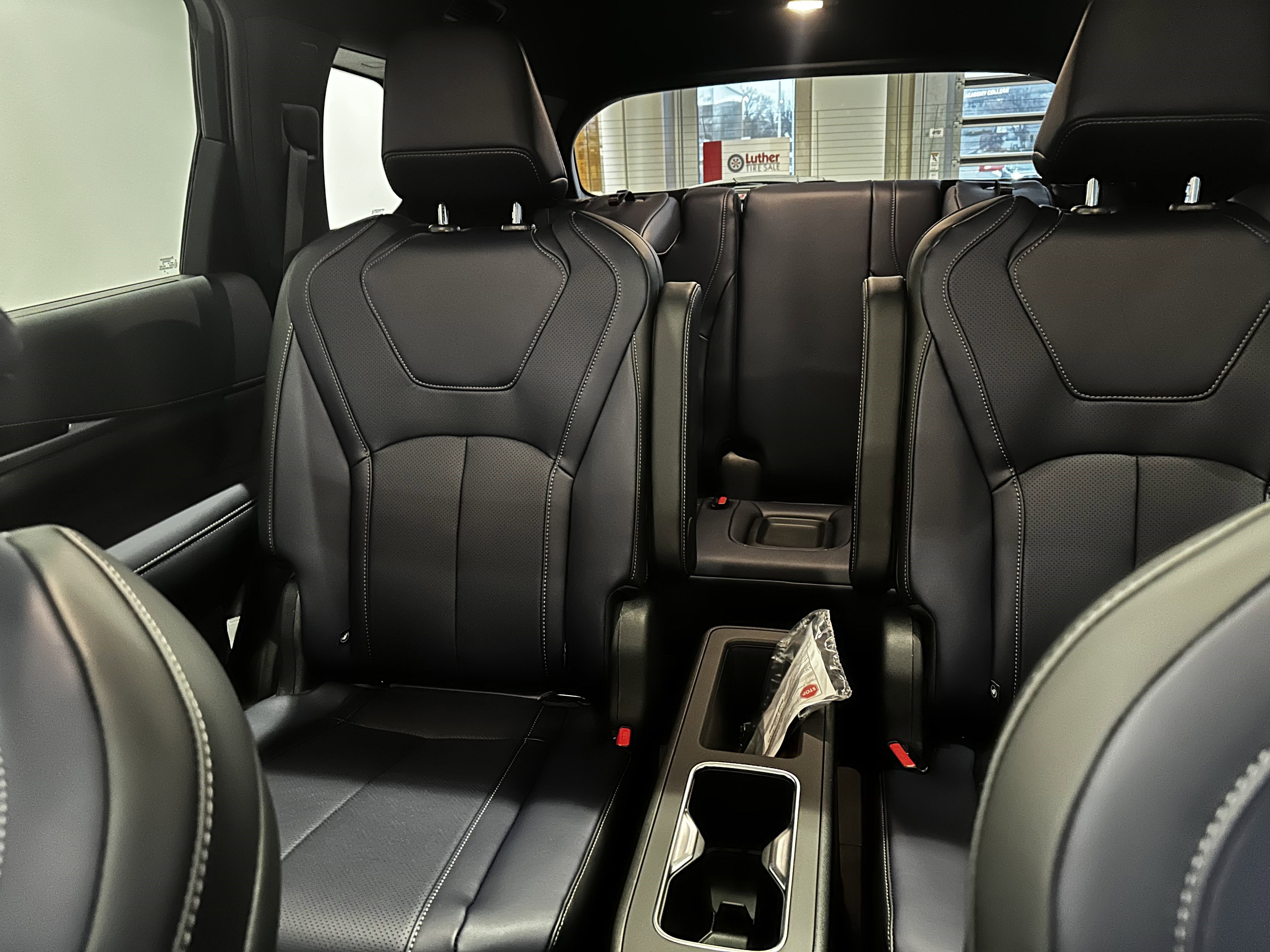 New 2026 INFINITI QX60 Sport image 9