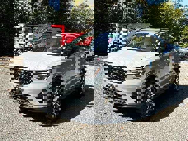 New 2026 Volvo XC40 B5 Plus w/ Protection Package Premier image 5