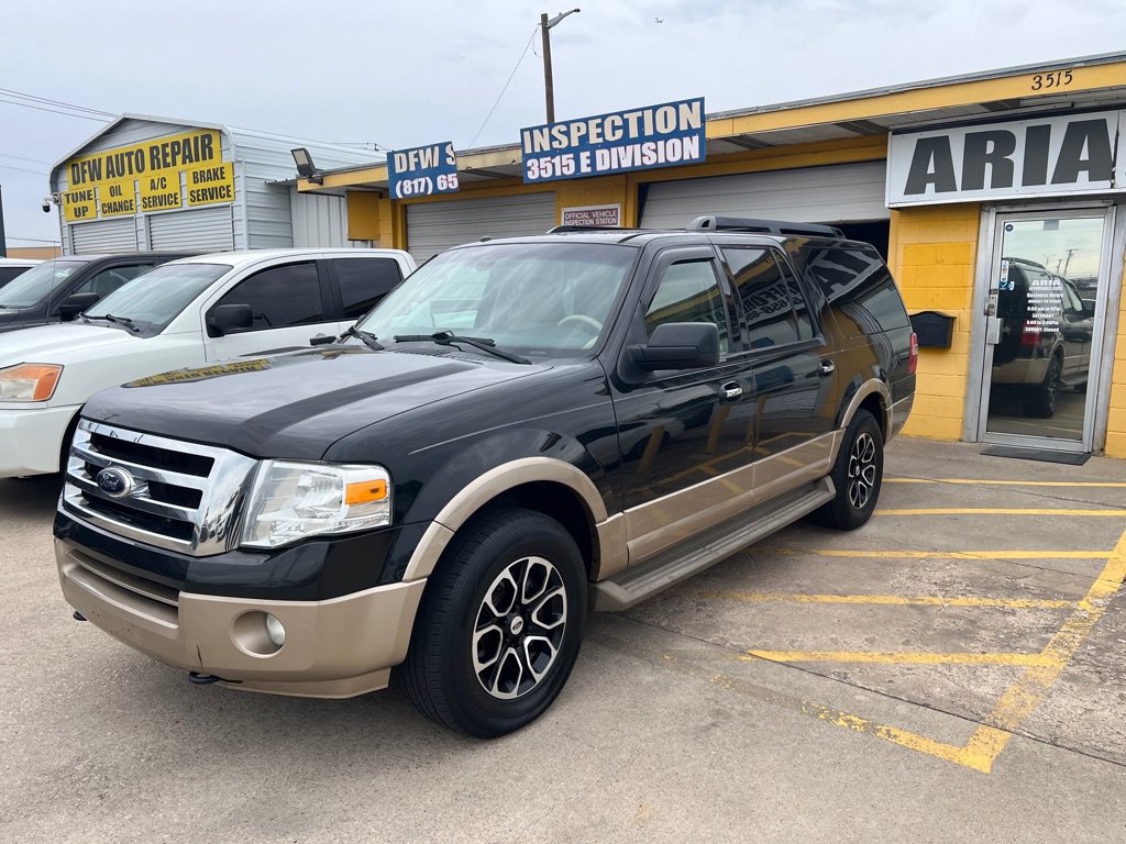 Used 2014 Ford Expedition EL XLT w/ Equipment Group 202A AWD/4WD image 4