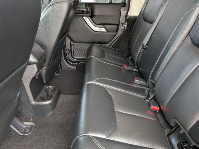Used 2017 Jeep Wrangler Unlimited Rubicon image 17