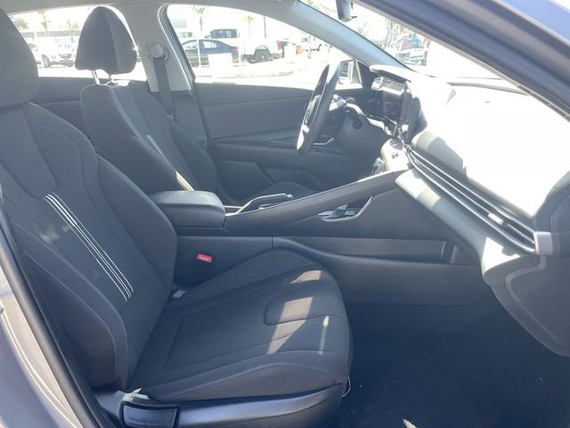 Used 2024 Hyundai Elantra SEL image 27