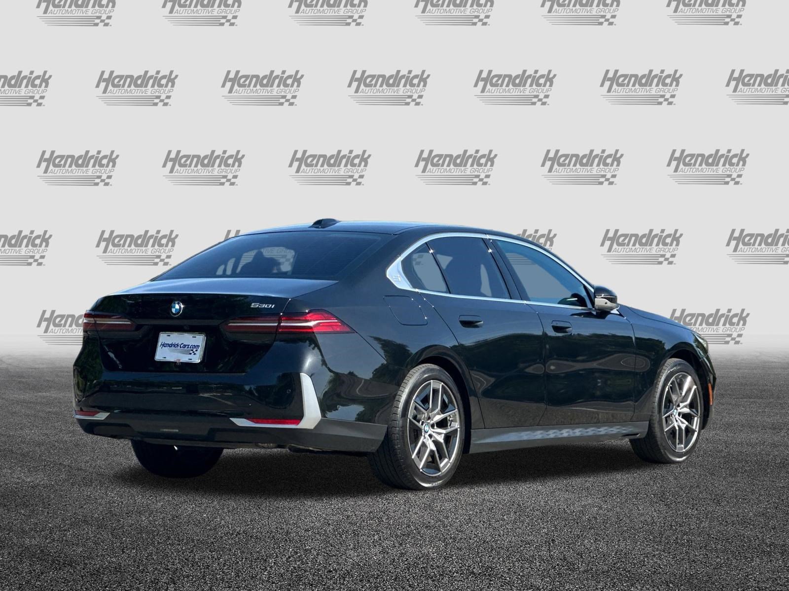 Used 2026 BMW 530i w/ Premium Package RWD image 5
