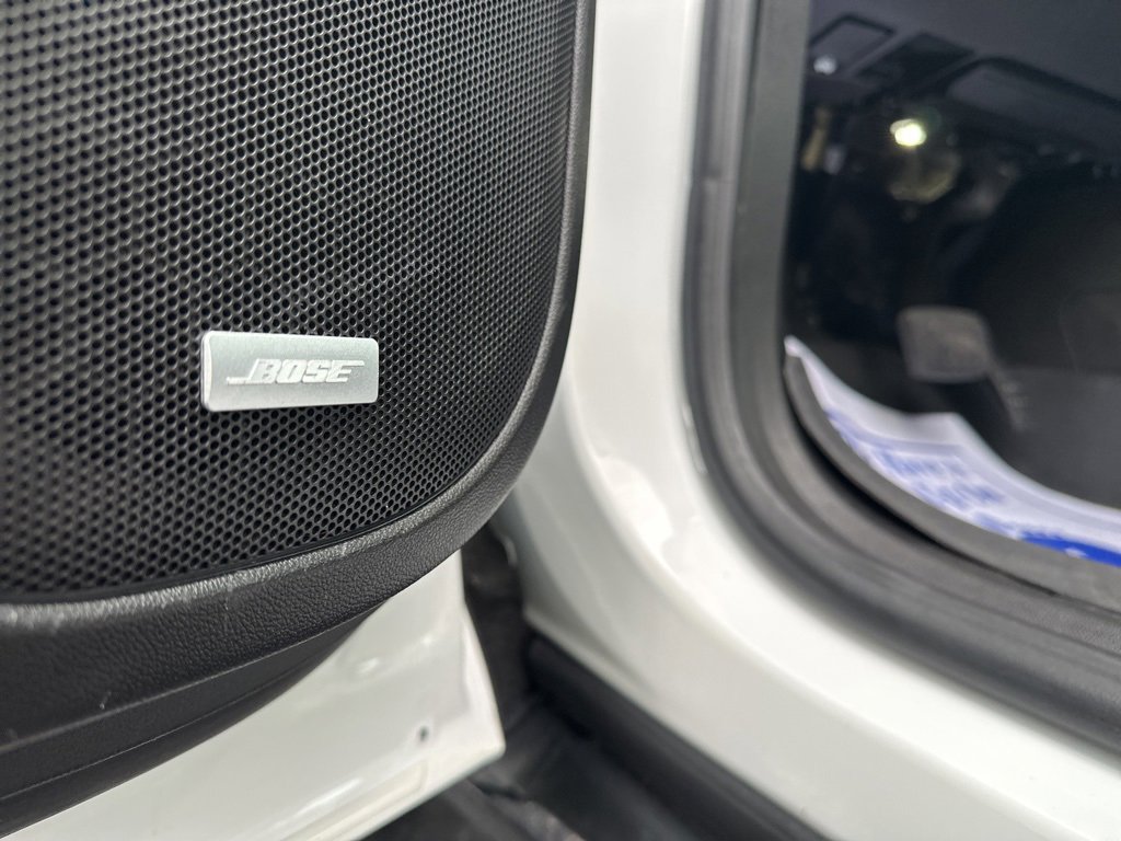 Used 2023 GMC Acadia AT4 w/ Technology Package image 28