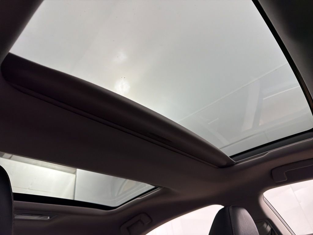 Used 2018 Lexus ES 350 w/ Luxury Package w/Wood Trim image 27