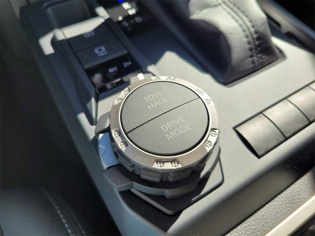 New 2025 Toyota Tacoma TRD Sport image 17