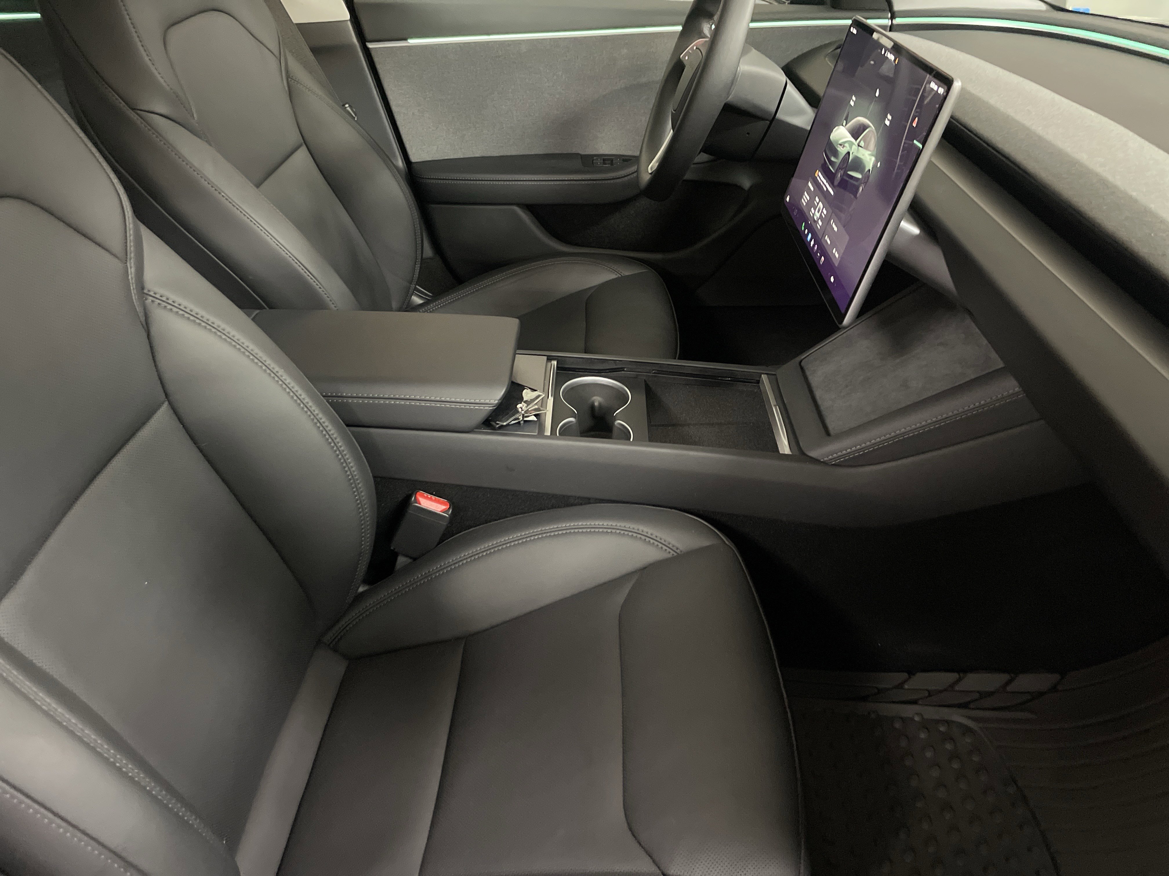 Used 2024 Tesla Model 3 image 35