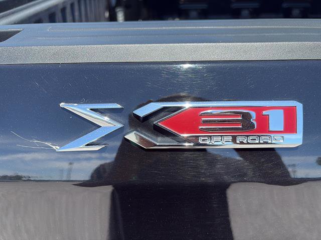 Used 2023 GMC Sierra 1500 Pro w/ Graphite Edition AWD/4WD image 13