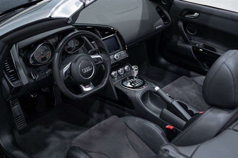 Used 2014 Audi R8 V8 AWD/4WD image 45