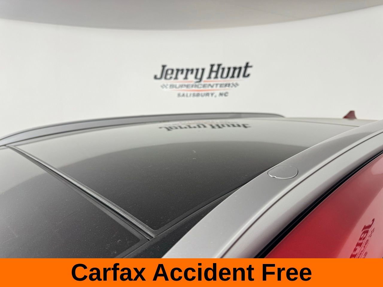 Used 2023 Hyundai Santa Fe Limited image 3