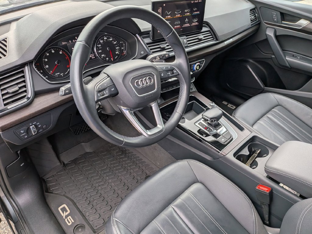 Used 2023 Audi Q5 2.0T Premium w/ Convenience Package AWD/4WD image 11