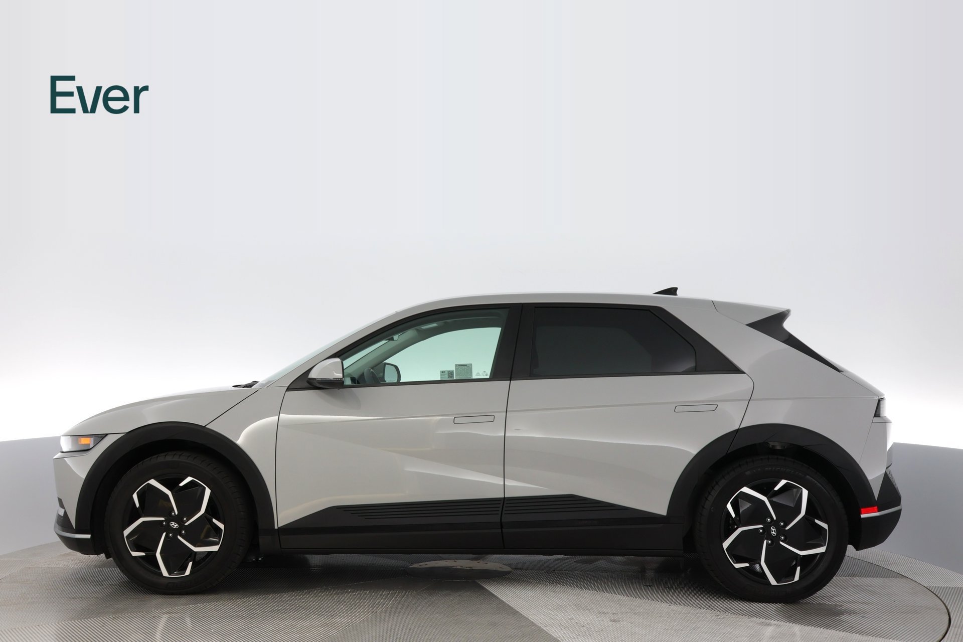 Used 2024 Hyundai Ioniq 5 SEL RWD image 15