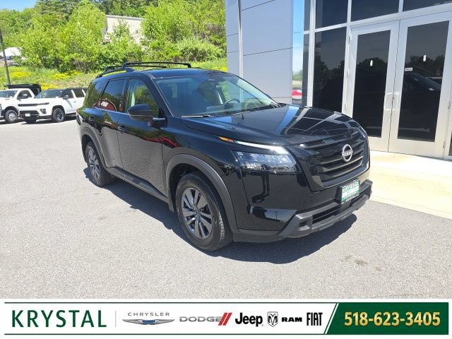 Used 2025 Nissan Pathfinder SV w/ Black Appearance Package AWD/4WD image 1