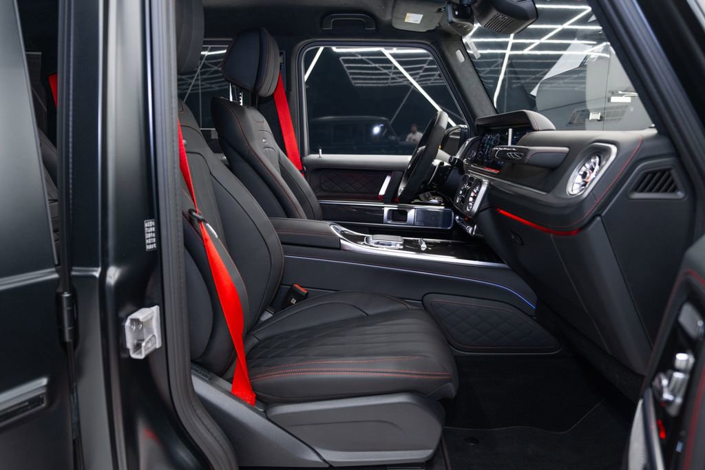 Used 2025 Mercedes-Benz G 63 AMG 4MATIC image 27