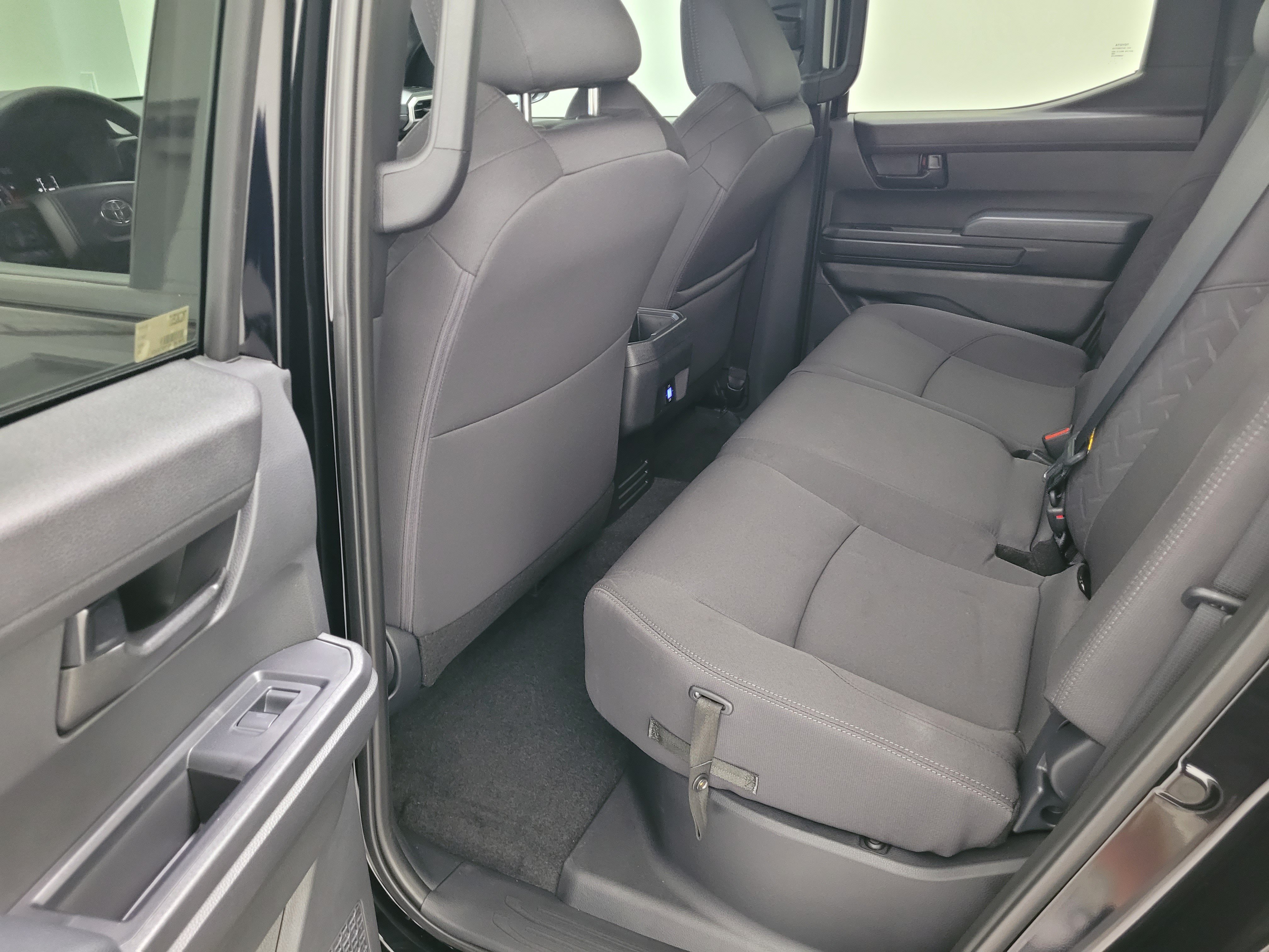 Certified 2026 Toyota Tacoma SR5 AWD/4WD image 11
