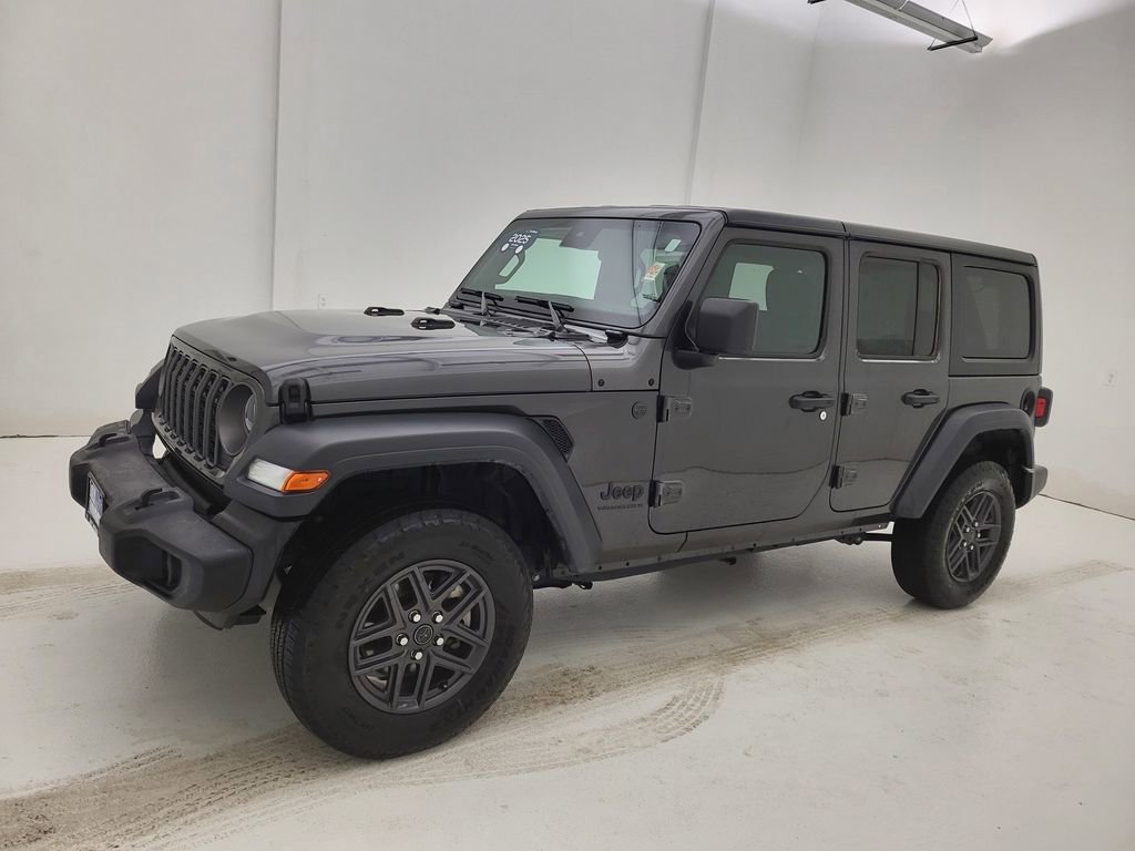 Used 2025 Jeep Wrangler Sport S image 19
