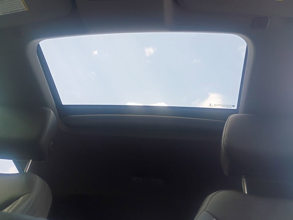 Used 2021 Chevrolet Silverado 2500 LTZ w/ LTZ Premium Package image 7