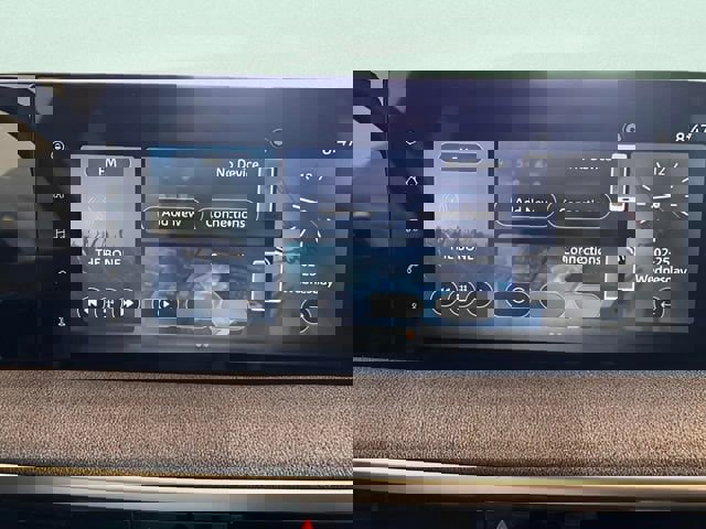 Used 2025 Nissan Kicks SV image 17