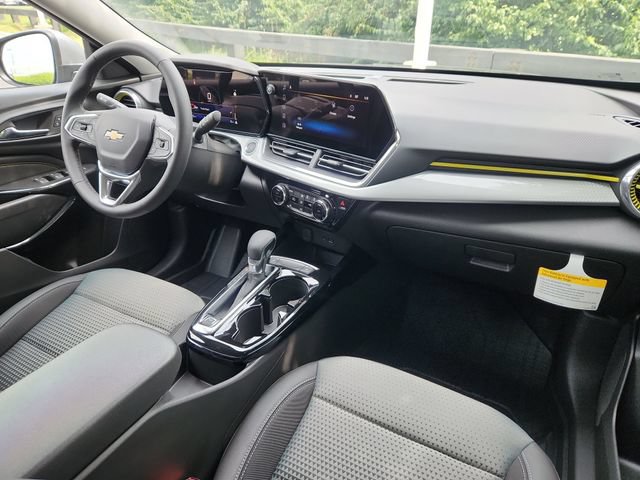 New 2026 Chevrolet Trax LT w/ Driver Confidence Package FWD image 19