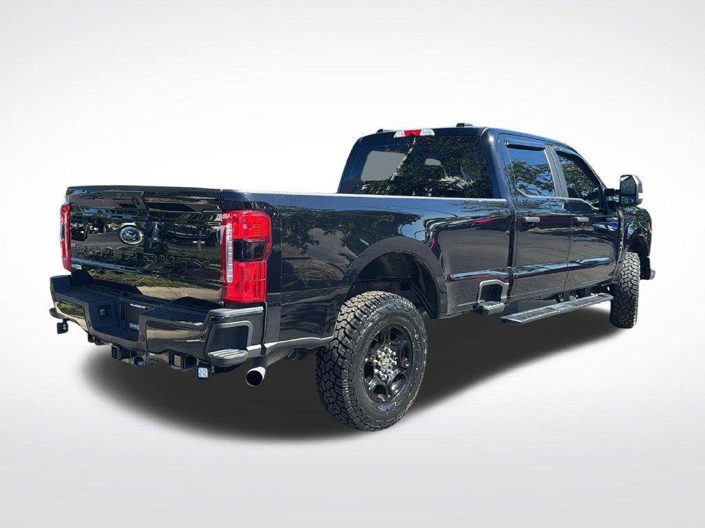 Used 2024 Ford F250 XL w/ STX Appearance Package AWD/4WD image 7