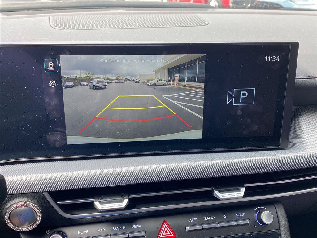 Used 2025 Hyundai Sonata SEL FWD image 30