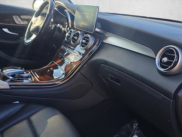 Used 2016 Mercedes-Benz GLC 300 4MATIC image 19