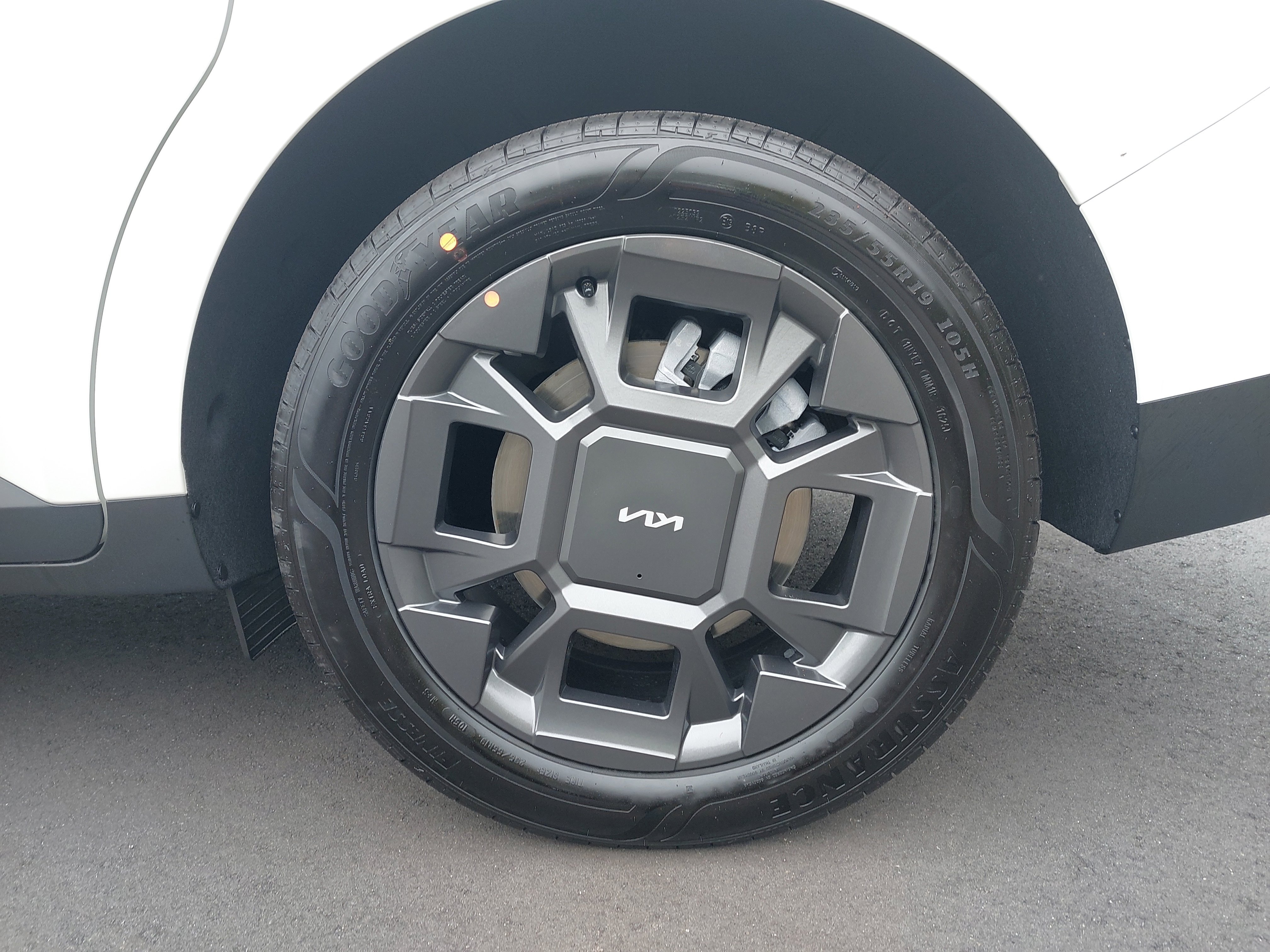 New 2026 Kia Carnival EX image 35