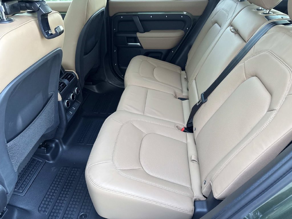 New 2026 Land Rover Defender 110 S AWD/4WD image 15
