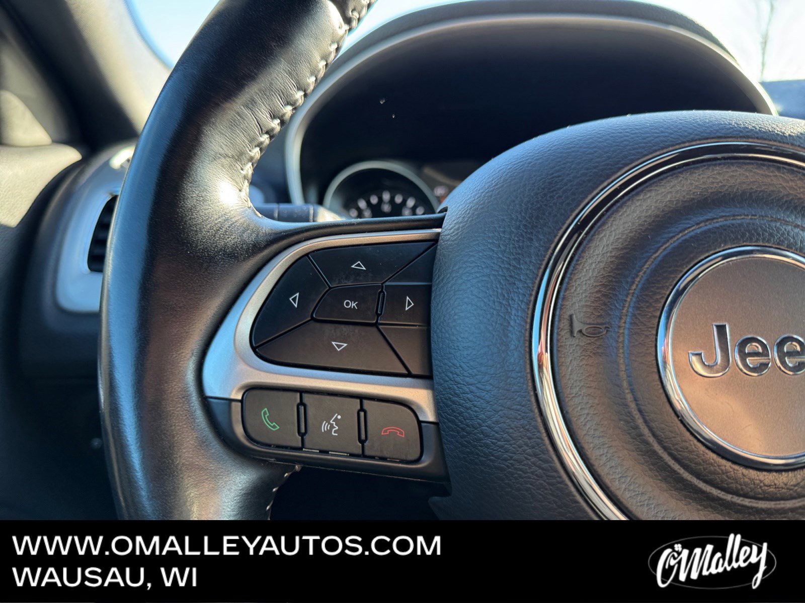 Used 2021 Jeep Compass Latitude w/ Driver Assistance Group image 16