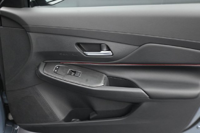 New 2026 Nissan Sentra SR w/ Floor Mat Package FWD image 34