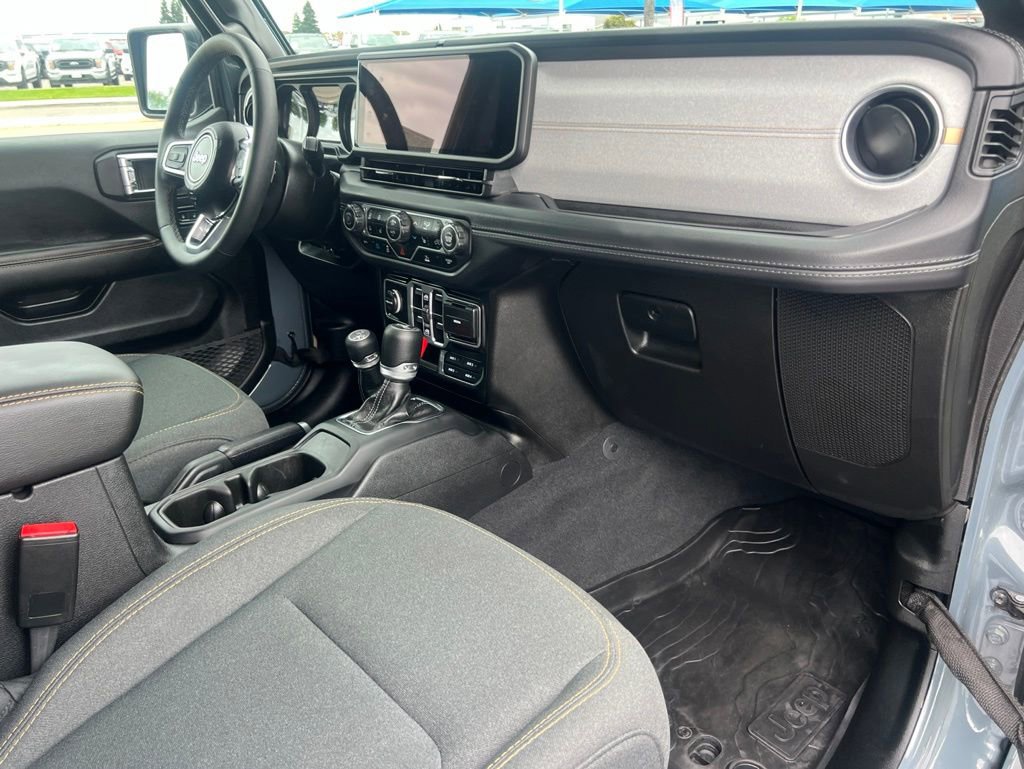 Used 2025 Jeep Wrangler Backcountry 4xe AWD/4WD image 29