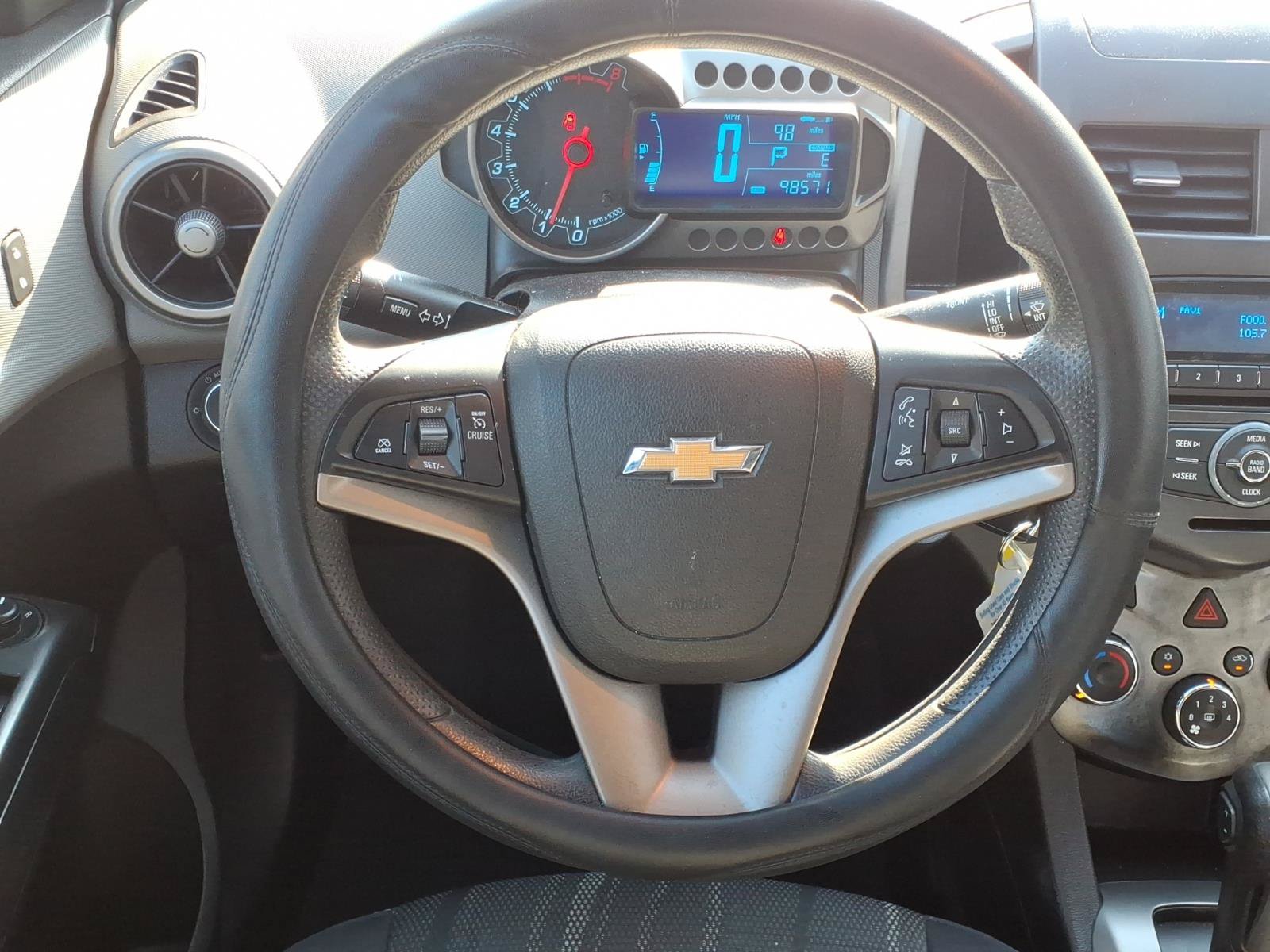 Used 2014 Chevrolet Sonic LT FWD image 5