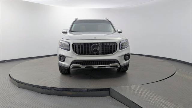 Used 2021 Mercedes-Benz GLB 250 w/ Premium Package image 12