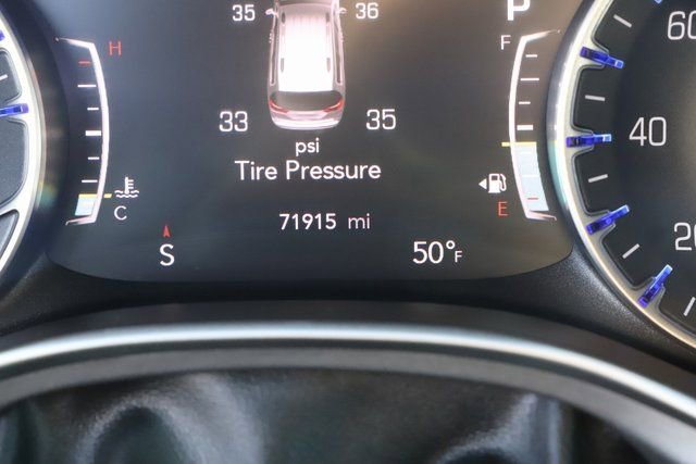 Used 2020 Chrysler Pacifica Touring-L w/ Advanced Safetytec Group image 38