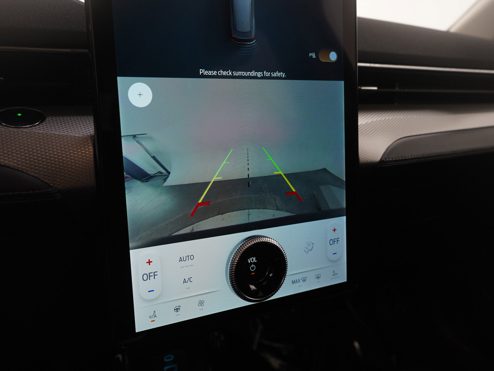 Used 2021 Ford Mustang Mach-E Select w/ Comfort/Appearance Package AWD/4WD image 23