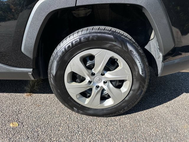 Certified 2019 Toyota RAV4 LE w/ All Weather Liner Package AWD/4WD image 15