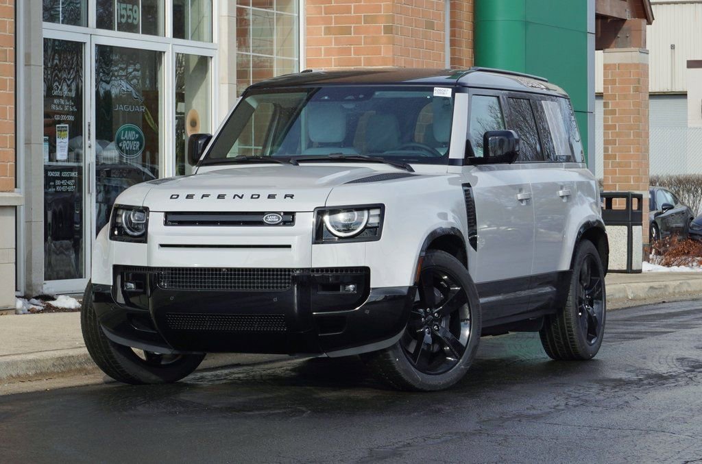Used 2026 Land Rover Defender 110 X-Dynamic SE AWD/4WD image 1