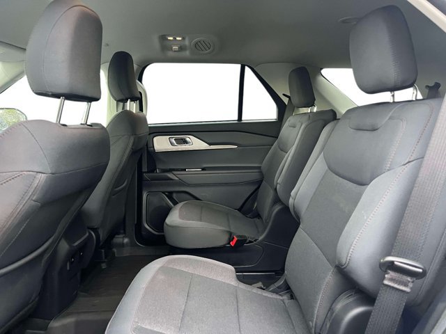 Used 2026 Ford Explorer Active AWD/4WD image 16
