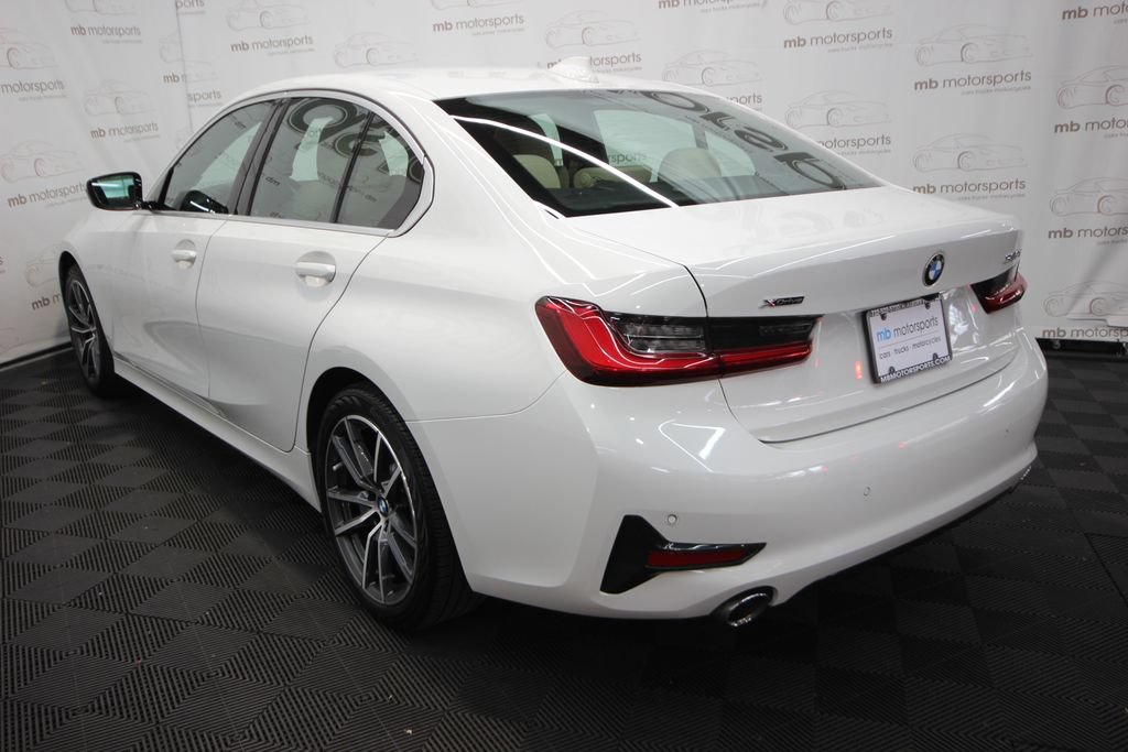 Used 2020 BMW 330i xDrive Sedan AWD/4WD image 4