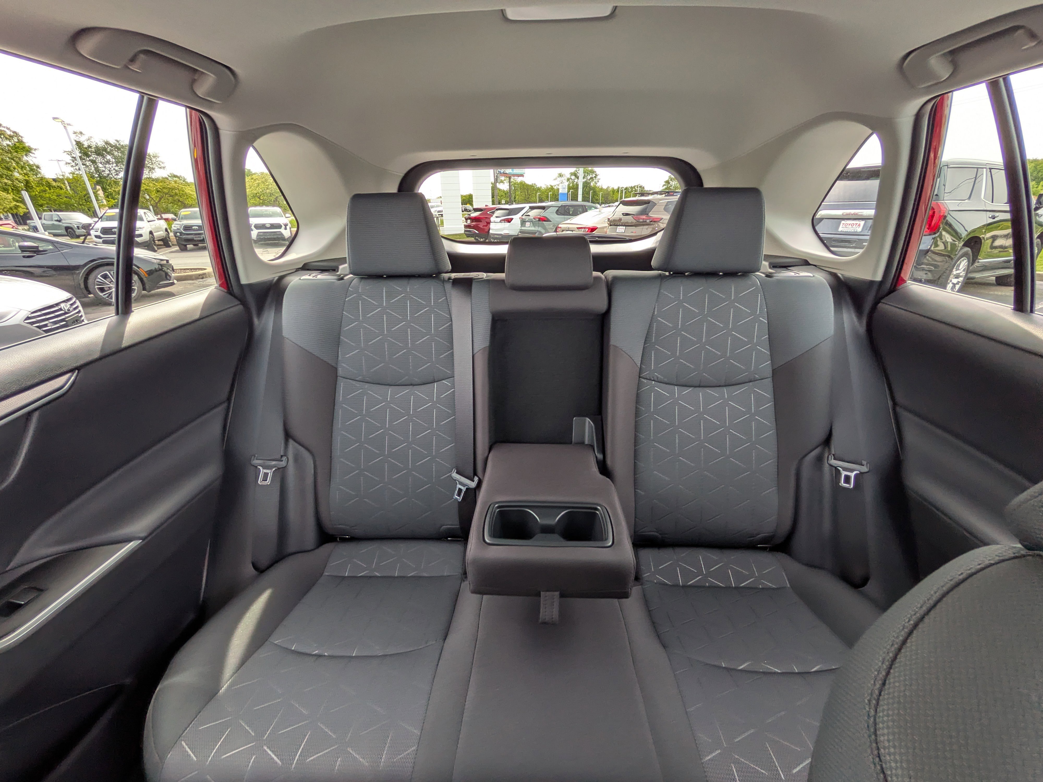 Certified 2025 Toyota RAV4 XLE w/ Convenience Package FWD image 22