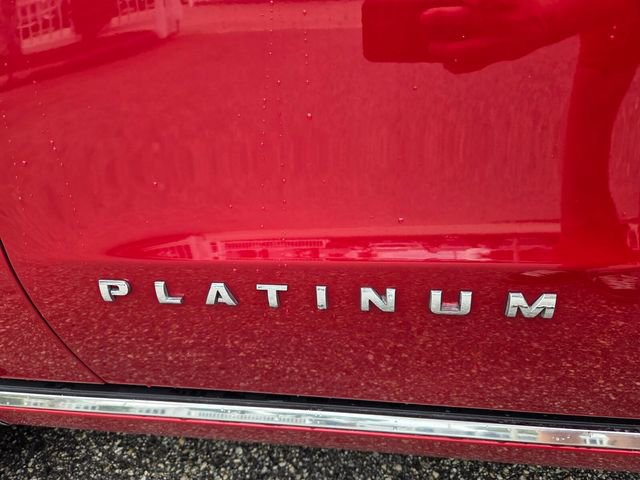 Used 2020 Ford Expedition Platinum RWD image 3