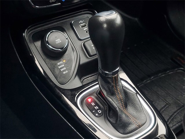 Used 2020 Jeep Compass Limited image 28