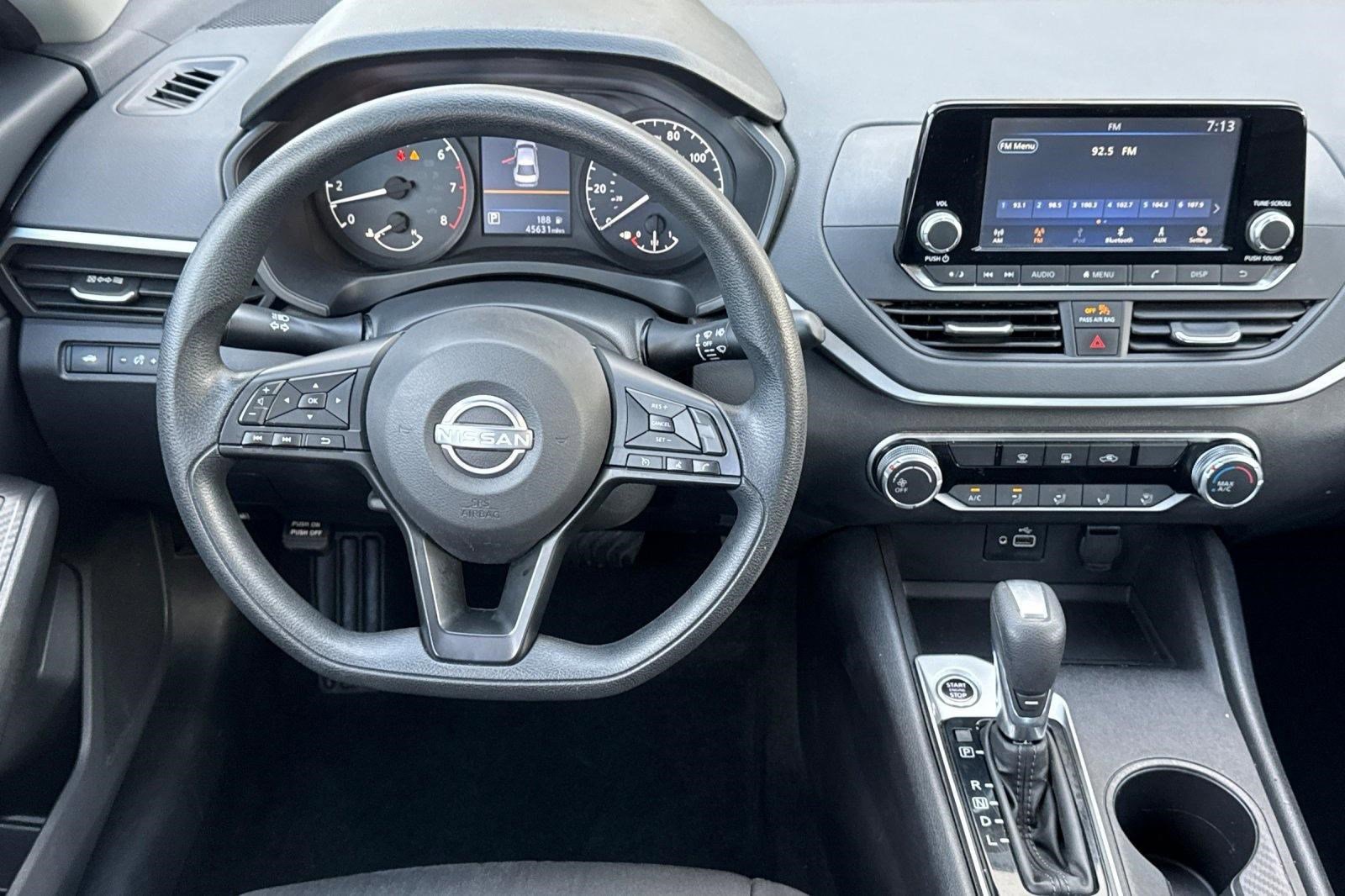 Used 2023 Nissan Altima 2.5 S FWD image 4