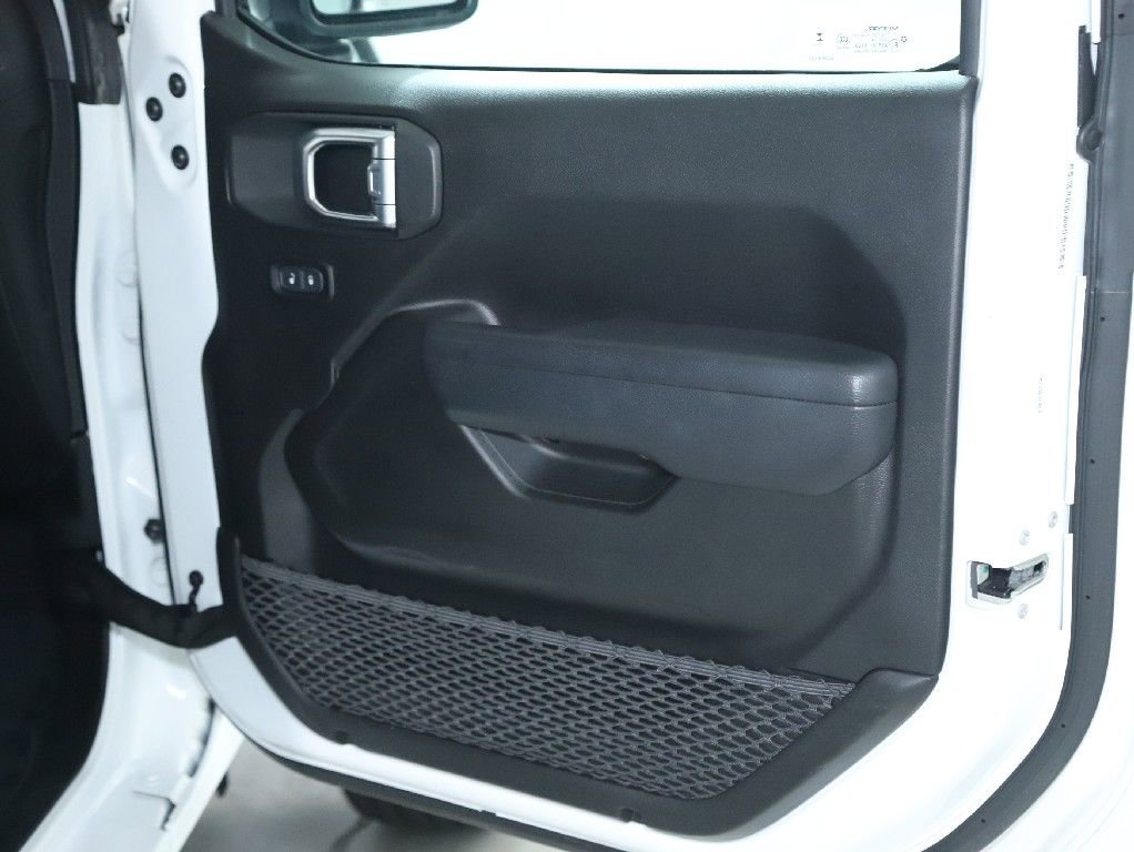 Used 2025 Jeep Wrangler Sport S image 33