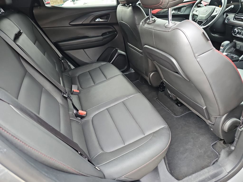 Used 2025 Chevrolet TrailBlazer RS w/ Convenience Package image 13