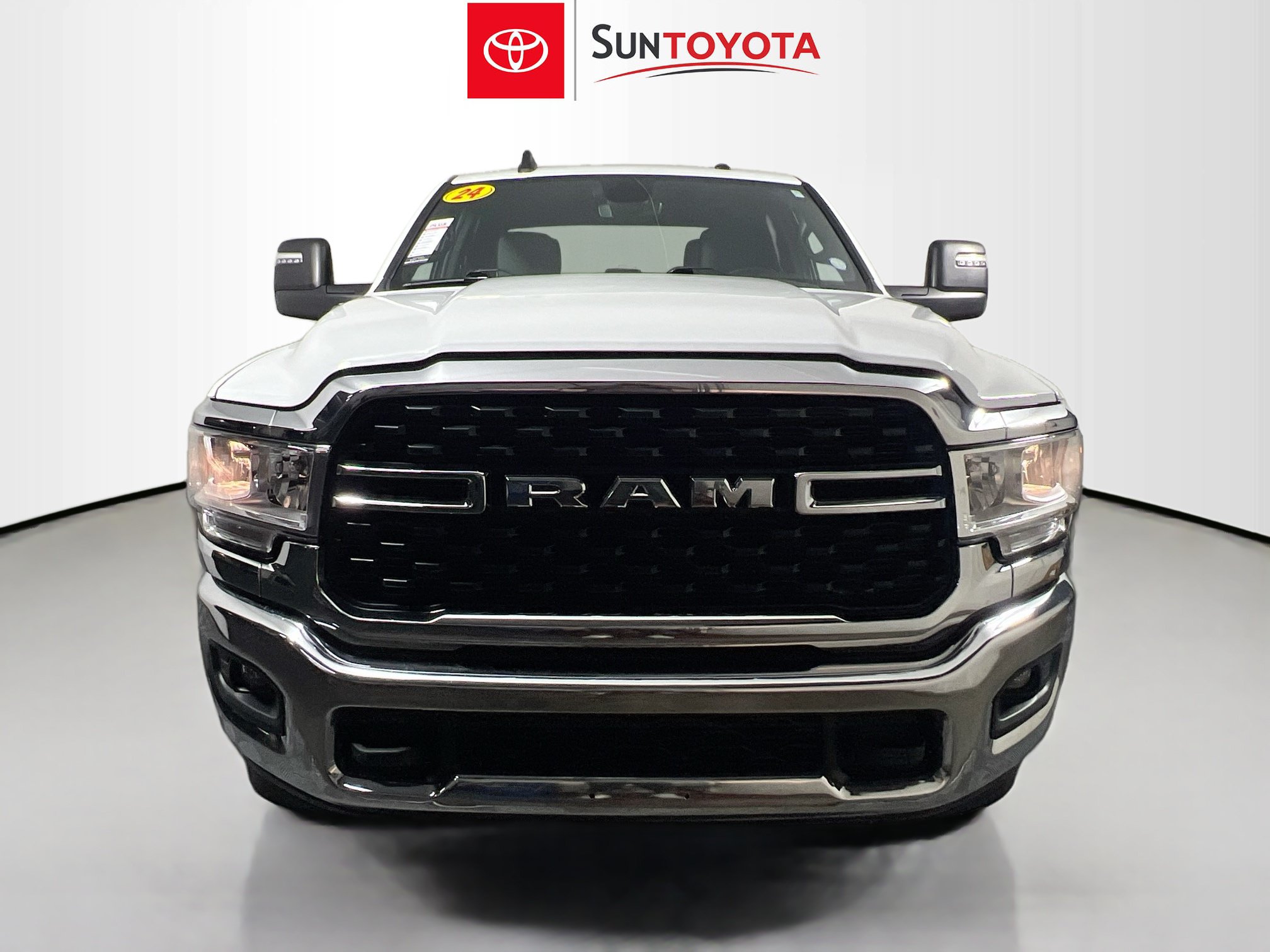 Used 2024 RAM 2500 Big Horn AWD/4WD image 10