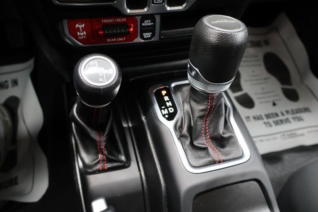 Used 2020 Jeep Gladiator Rubicon AWD/4WD image 14