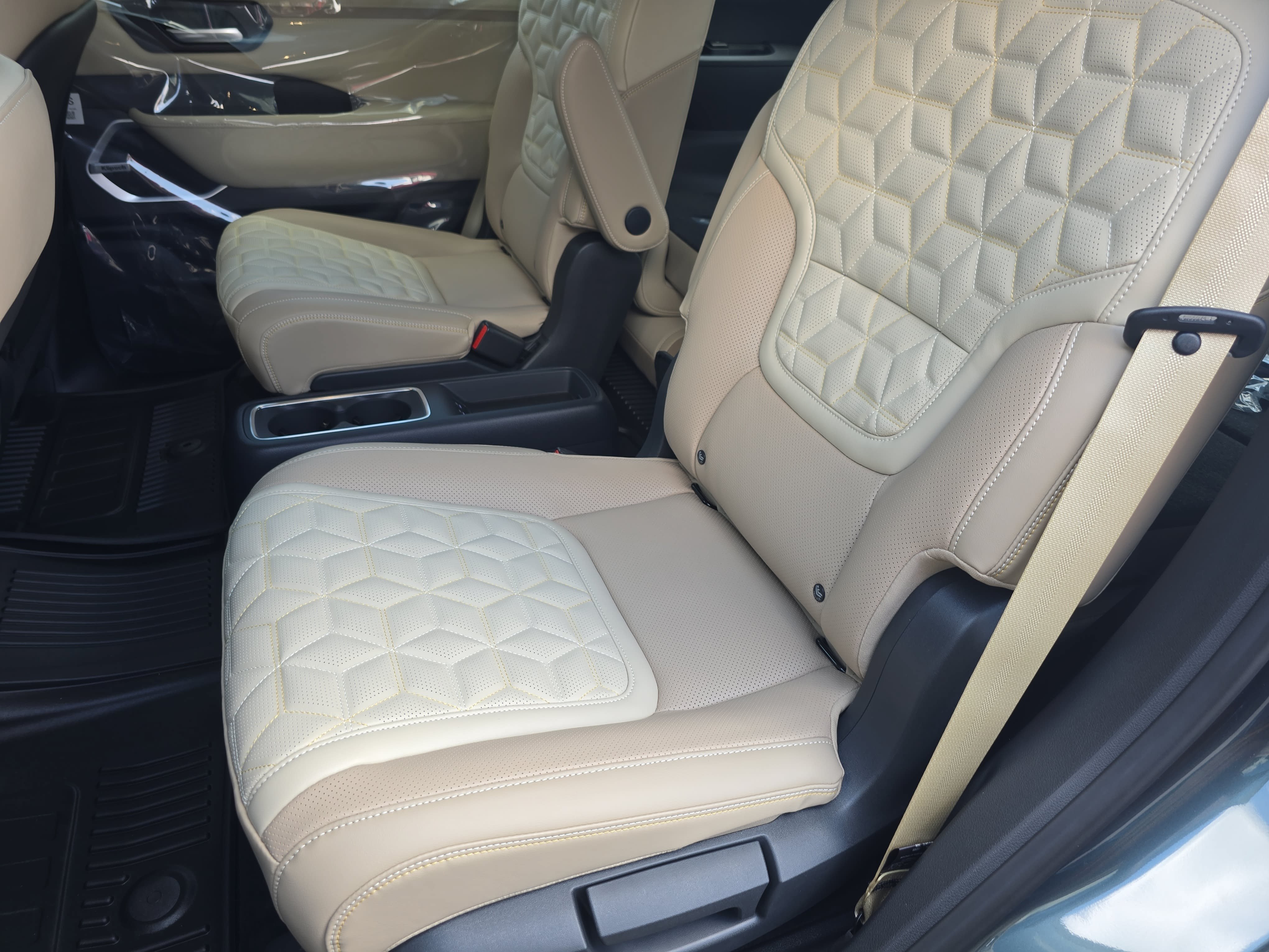 New 2026 Nissan Armada Platinum Reserve AWD/4WD image 15